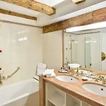 Radisson Blu Altstadt. 5*