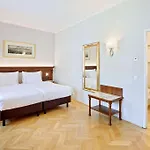 Radisson Blu Altstadt.
