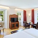 מלון Radisson Blu Altstadt.