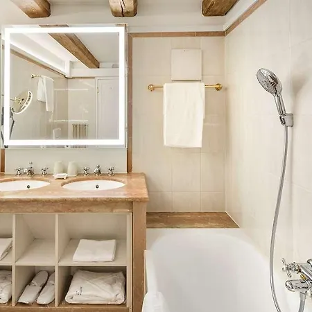Radisson Blu Altstadt. 5* Salzburgo