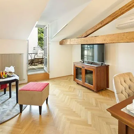 Hotel Radisson Blu Altstadt.