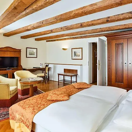Radisson Blu Altstadt, 5*