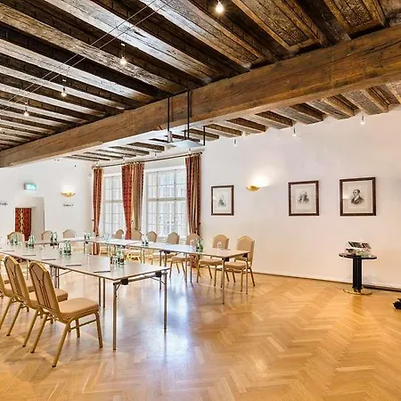 Radisson Blu Altstadt. 5* Salzburgo