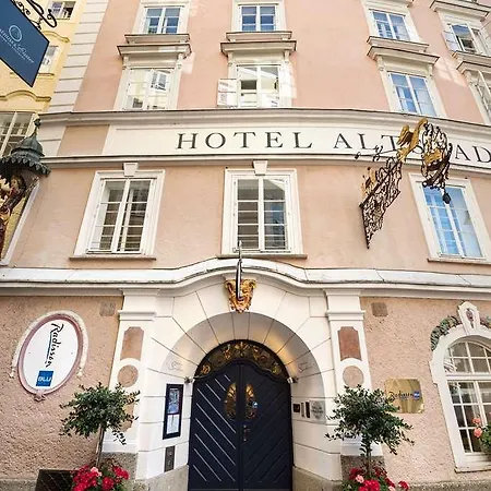 Radisson Blu Altstadt. Solnohrad