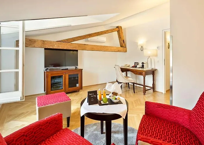 Radisson Blu Altstadt. 5* Solnohrad