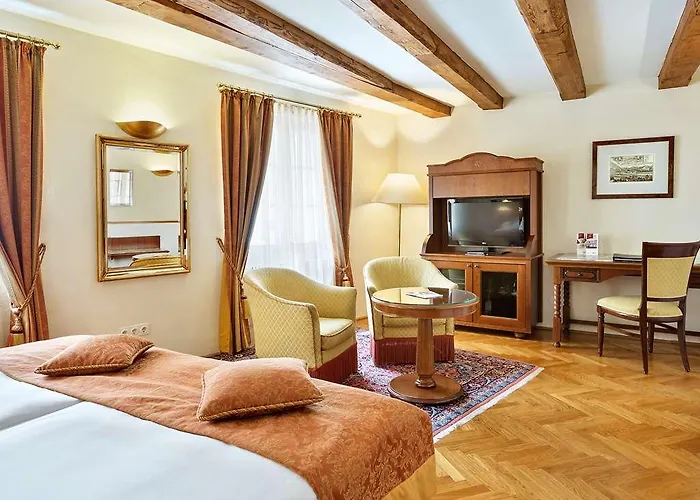 Radisson Blu Altstadt. 5* Solnohrad