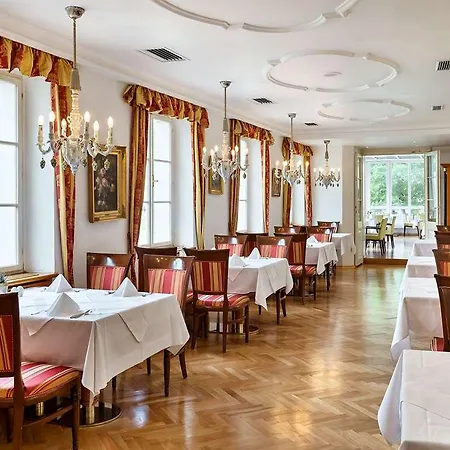 Hotel Radisson Blu Altstadt.