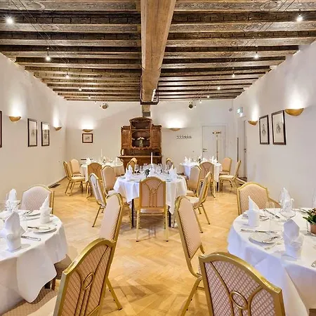 Radisson Blu Altstadt. 5* Salzburgo