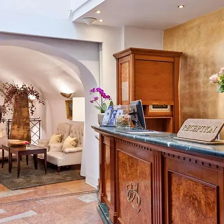 Radisson Blu Altstadt.